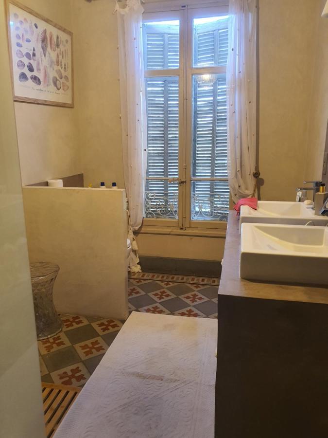 Manoir En Crau Hotel Arles Buitenkant foto